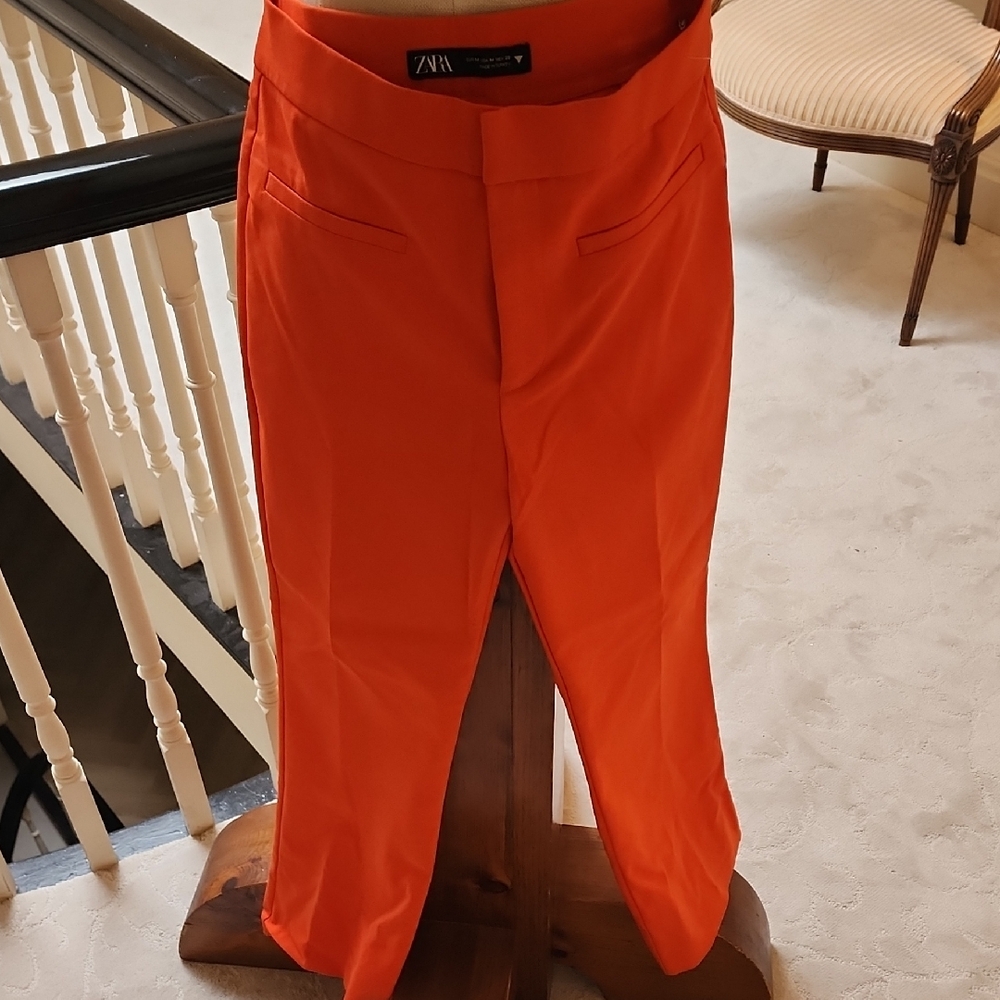 Zara Women's Vibrant Orange Cropped Pants - Picture 1 of 2